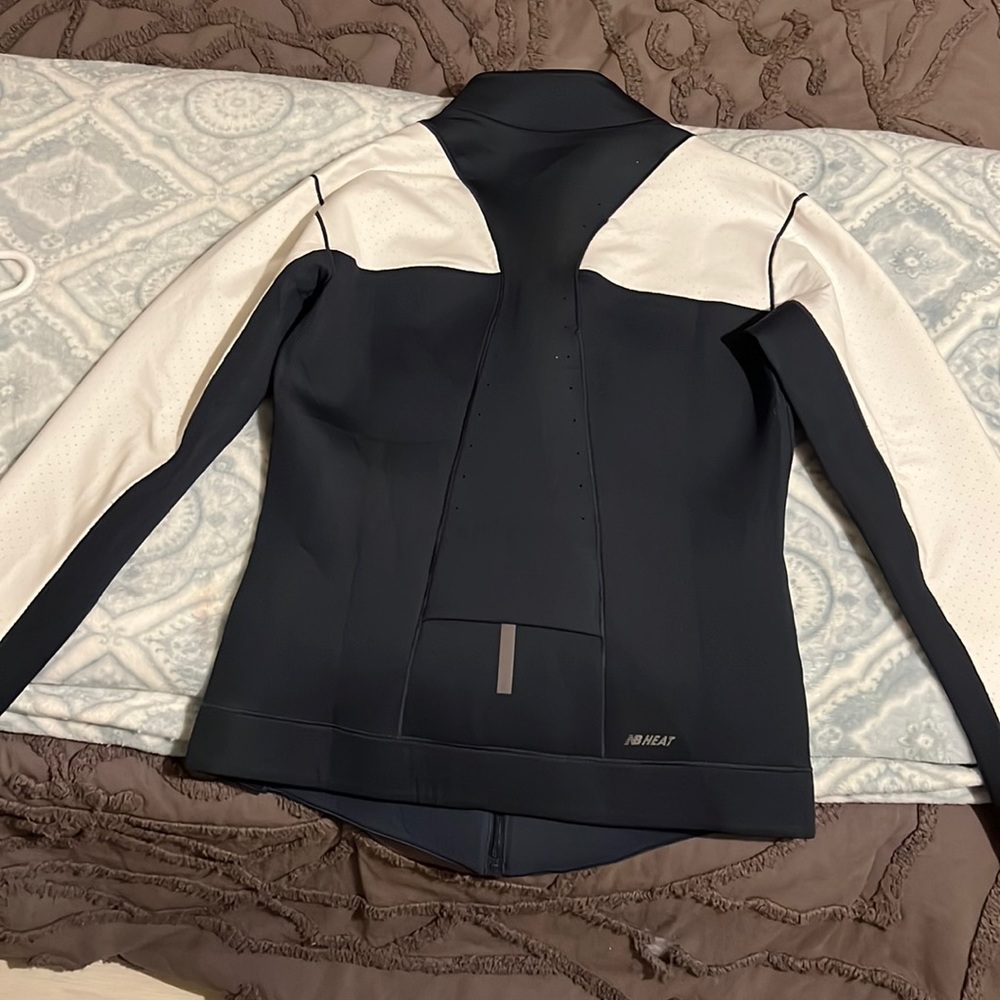 New Balance Running Jacket - Picture 2 of 4